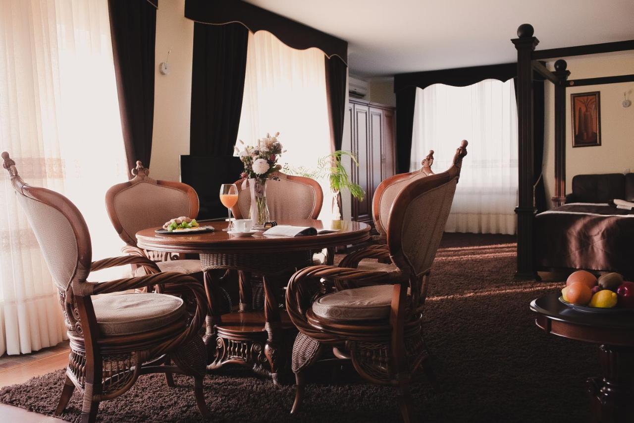 Aivengo Hotel Kolodenka Exteriér fotografie
